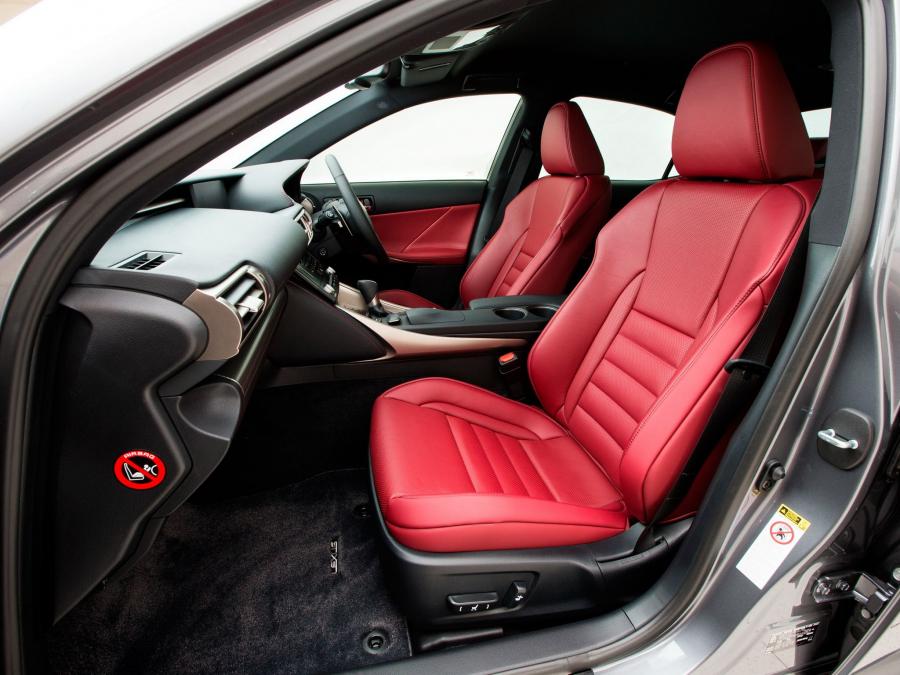 Lexus IS350 F-Sport 2013 года  (AU) (фото 8 из 10)